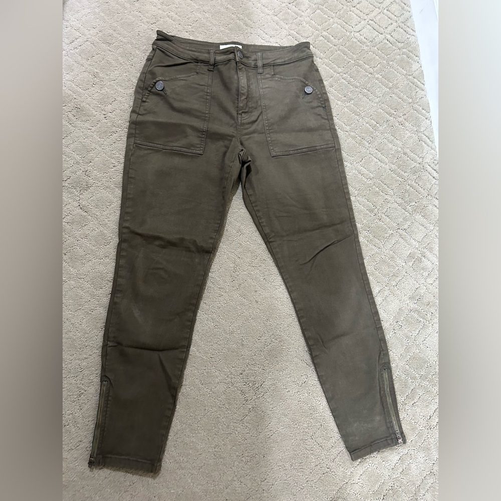 Joie Khaki Jeans with Button Detail size 28